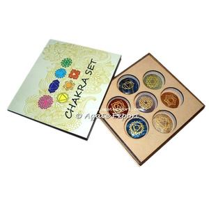 Ensemble de disques gravés à 7 chakras en pierre semi-précieuse avec boîte imprimée en pierre de guérison colorée - Product Image 5