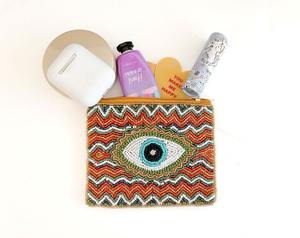 Compre un bonito y elegante monedero personalizado con cuentas de semillas, un hermoso monedero con características de accesorio de moda. - Product Image 2