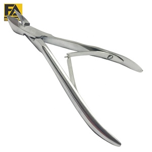 Coupe-cuticules à motif russe, double ressort, finition polie, acier inoxydable, qualité supérieure - Product Image 2
