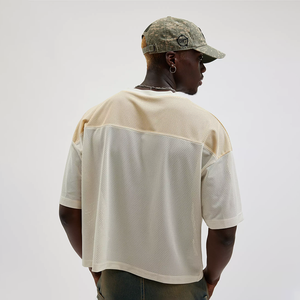 T-shirt décontracté style maillot de football à manches courtes pour homme, respirant, en maille, à rayures et imprimé numéroté, collection Printemps-Été 2026 - Product Image 2