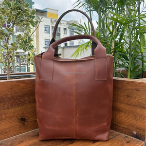Fabricant en gros de poil tendance sur cuir de vachette imprimé animal grand sac fourre-tout en cuir véritable sac à bandoulière pour femmes - Product Image 4