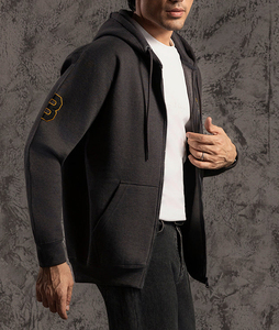 Sweat-shirt à capuche zippé personnalisé pour homme, en mélange de coton et polaire, avec poche kangourou, style streetwear, qualité OEM supérieure - Product Image 4