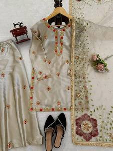 Conjunto de Salwar Kameez de seda bordada para mujer con dupatta, estilo tradicional étnico hasta el suelo para bodas, estilo India Pakistán - Product Image 6