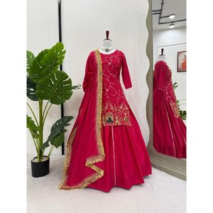 Top de soirée de créateur XL Lehenga Beautiful Dupatta - Product Image 2