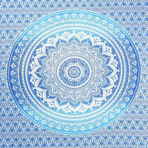 Tapisserie murale en coton faite à la main, style mandala ombré, pour lit double, décoration intérieure par Indian Consigners - Product Image 1
