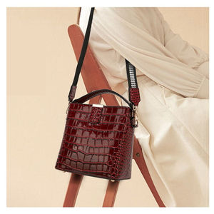 Bolso de Mano de Cuero con Estampado de Cocodrilo, Bolso Tote Pequeño, Bolso de Hombro con Correa de Diamantes de Imitación, Accesorio de Moda para Mujer - Product Image 2