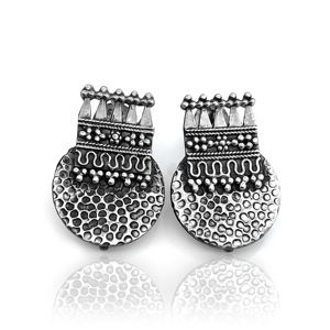 Boucles d'oreilles clous en argent sterling 925 oxydé, style tribal bohème, faites à la main, vintage, ethniques, bijoux statement du Rajasthan - Product Image 2