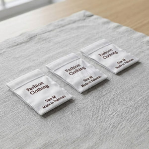 Étiquettes tissées personnalisées douces et imprimées, de haute qualité, légères et lavables pour vêtements, t-shirts, sweats à capuche, vestes, sacs - Product Image 5