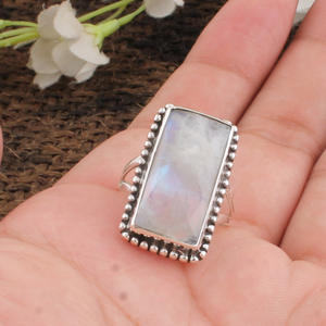 Bague en argent sterling 925 avec pierre de lune arc-en-ciel naturelle et points, pour femme, bijoux en pierre de lune feu bleue, pierre de naissance de juin, vente en gros - Product Image 4