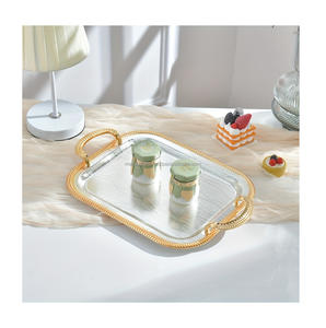 Bandeja de metal hecha a mano multiusos para servir Almacenamiento de exhibición con diseño elegante de lujo Apto para lavavajillas y opción de logotipo personalizado - Product Image 1