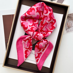 1 pièce Foulard carré 70*70cm pour femme, de luxe, bandana, châle de tête, foulard pour cheveux, écharpe de cou, hijab, mode printemps-été - Product Image 6