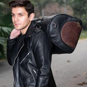Bolsa de Viaje de Cuero Negra con Panel Lateral Marrón, Gran Capacidad, Sistema de Transporte con Asa - Cuero 2026 - Product Image 3