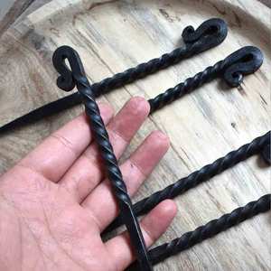Pasador de Pelo Vikingo de Hierro Forjado Artesanal, Estilo Medieval Rústico, Marlin Spike, Forjado a Mano - Product Image 3