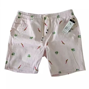 กางเกงขาสั้นออกกำลังกายสำหรับผู้ชายกางเกงขาสั้นระบายอากาศได้ดีมีกระเป๋าถักสีพื้น - Product Image 1