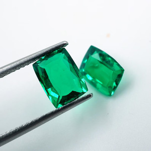 มรกตธรรมชาติจากโคลอมเบีย 2.70 กะรัต สีเขียวทรงคุชชั่น แบรนด์ HAYAAT GEMS รับรองคุณภาพ สำหรับทำเครื่องประดับ ขนาด 8x6x3.5 มม. - Product Image 5