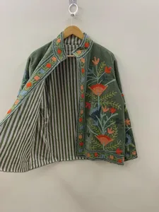 Veste courte en velours vert sauge pour femme, brodée, style vintage indien, travail floral au fil, ouverte sur le devant, manches longues, blazer ethnique - Product Image 3