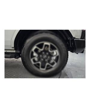 Ford Bronco 2.7 Outer Banks Diciembre 2023 30,114 km Caja de Cambios Automática Asientos de Cuero con Cámara Trasera - Product Image 5