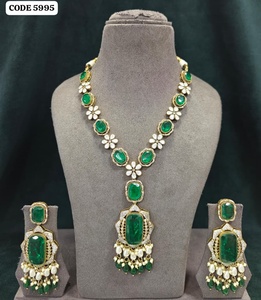Conjunto de Joyería de Lujo con Esmeralda Verde, Flores de Circonita Cúbica, Chapado en Oro, Collar con Colgante Largo, Aretes con Perlas, para Novia o Boda - Product Image 3