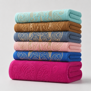 Serviette en tissu éponge de qualité supérieure offrant une surface texturée douce, une absorption rapide et une utilisation confortable pour le bain, le spa et les voyages - Product Image 1