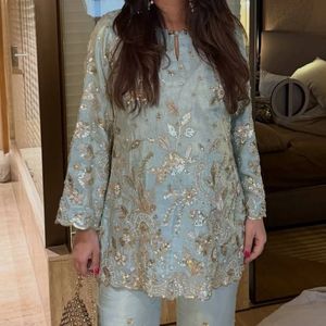 Conjunto de Kurta y Palazzo de Seda Chinon Premium para Mujer con Bordado y Lentejuelas |   Traje festivo completamente cosido - Product Image 2