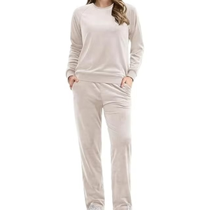 Conjunto Deportivo de Terciopelo para Mujer, Transpirable y Ecológico, Talla Grande, Otoño Invierno, Mangas Largas, de Pakistán, Venta al Por Mayor - Product Image 1