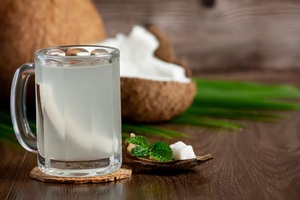 Concentré d'eau de coco aseptique en gros |   Sans sucre ajouté pour la fabrication de jus - Product Image 2