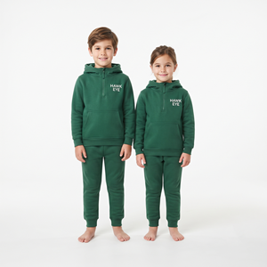 Conjunto Deportivo Informal con Capucha para Niños, Sudadera con Cierre de Media Cremallera y Pantalones Deportivos, Color Verde Sólido, Tendencia Diaria - Product Image 1