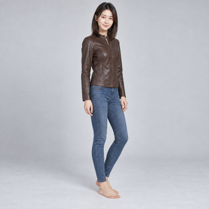 Chaqueta de cuero moderna para mujer, diseñada con estilo premium, material duradero, forro suave y ajuste cómodo para uso diario. - Product Image 2