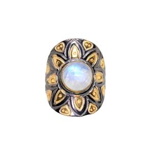 Nueva colección 925 Anillo floral de plata esterlina 18K Chapado en oro Negro Rodio Arco Iris Piedra lunar para bodas y fiestas - Product Image 1