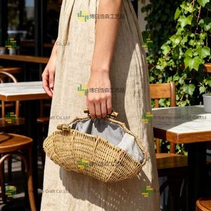 Bolso de mano bohemio de paja tejida con forro de algodón, dos asas y parte superior abierta para uso diario - Product Image 1