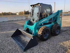 Mini-pelle compacte d'occasion jaune avec rotation à 360 degrés et commandes de précision pour l'entretien des installations résidentielles - Product Image 6