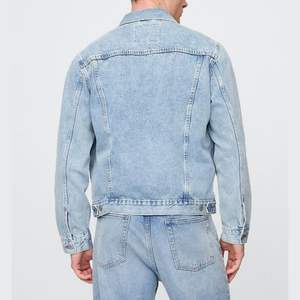 Veste en jean bleu clair pour homme, style vintage, délavée, avec poches à rabat boutonnées, veste en jean décontractée - Product Image 2