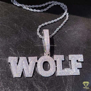 Collier pendentif de luxe « WOLF » avec chaîne en diamants sertis, bijou tendance, cadeau pour homme - Product Image 1