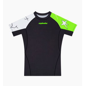 Saqbandco Rashguard noir à manches courtes avec manches blanches/jaunes, logo frontal, séchage rapide, UPF50+, anti-bactérien, pour adultes - Product Image 4