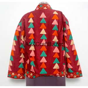 Chaqueta Acolchada con Cuello Mandarín y Bordado Floral, Forro de Algodón a Rayas, Hecha a Mano, de Secado Rápido para Otoño e Invierno - Product Image 5