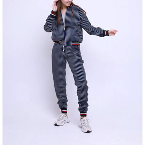 Ensemble de survêtement rayé pour femmes, manches longues, fermeture éclair, coupe ample, pantalon de jogging décontracté avec poches latérales, vêtements d'automne - Product Image 3