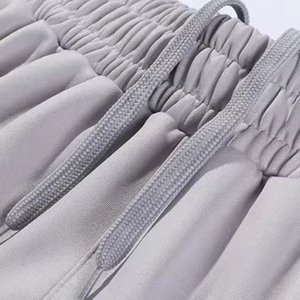 Pantalones cortos deportivos profesionales transpirables para hombre, de secado rápido, para entrenamiento atlético, con tela que absorbe la humedad, cintura elástica y en oferta. - Product Image 4