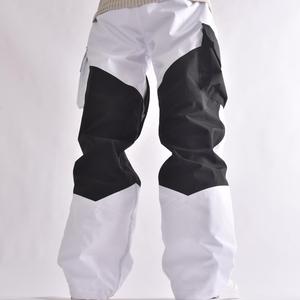 New Design <b>White</b> and Black Patchwork Waterproof <b>Cargo</b> Snow Pants with Drawstring Waist Baggy Fit and Winter Streetwear Style - Product Image 1