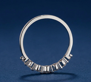 Bague de mariage minimaliste pour femme en or 14 carats, diamant de laboratoire, plaqué rhodium, taille brillant rond, 0,40 carat - Product Image 5