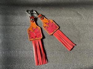 Nouveau véritable fabriqué à la main couleur véritable cuir repoussé mignon charmant gland porte-clés Offre Spéciale Style occidental moderne Floral porte-clés - Product Image 5