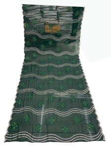 Châle en mousseline vert foncé avec broderie florale et travail de pierres ondulées, idéal pour l'hiver, chaud et respirant - Product Image 2