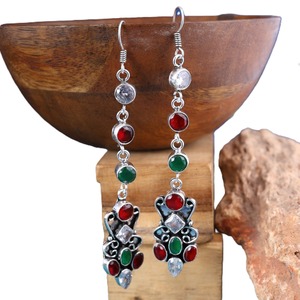 Pendientes de latón con circonitas multicolor en forma de campana |   Joyería Étnica Plateada en Plata Antigua para Mujer, Venta al Por Mayor - Product Image 4