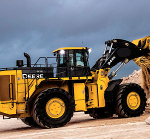 รถตักล้อยาง John Deere รุ่นใหม่ ขายส่งราคาพิเศษ อุปกรณ์ก่อสร้างหนัก รถตักหน้า ประสิทธิภาพสูง แข็งแกร่ง ขายจำนวนมาก - Product Image 1