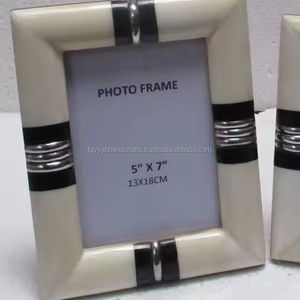 Haute qualité prix d'usine personnalisé différents types de décoration cadres photo carrés cadre photo en bois - Product Image 2