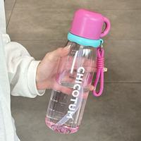 Gobelet à paille en plastique de haute qualité, grande capacité, pour femmes, portable et adapté aux sports.