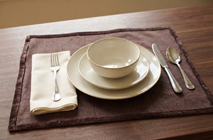 Set de table en velours marron, tapis de table doux, design classique, écologique, lavable, décoration de table de luxe, restaurant, hôtel, mariage - Product Image 6