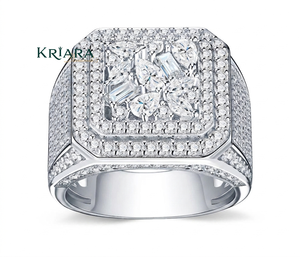 Bague Cocktail Homme en Argent 925 avec Moissanite, Coupe Ronde Brillante, Sertissage Pavé, Bijou Géométrique de Luxe - Product Image 4
