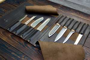 กระเป๋าใส่มีดเชฟหนังคุณภาพสูง MOQ ต่ำ วัสดุหนังเหล็กดามัสกัส กระเป๋าม้วนใส่มีดเชฟ LKR-0352 - Product Image 3