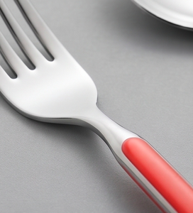 Ensemble de couverts minimalistes avec poignées rouges, finition miroir, métal poli, passe au lave-vaisselle, pour la table de mariage - Product Image 2