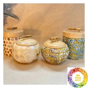 Pot rond en bambou en gros avec incrustation de nacre, couvercle et poignée faits à la main pour les détaillants et importateurs de décoration intérieure - Product Image 3